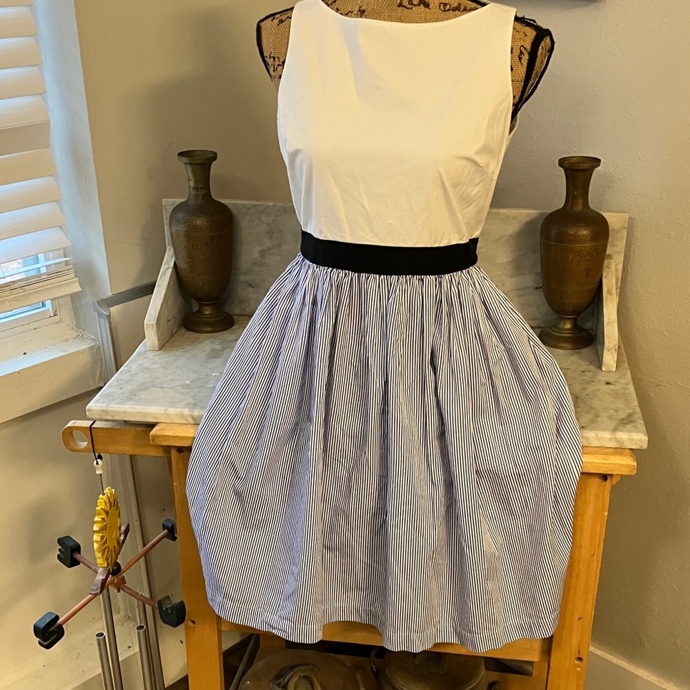Kate Spade Broome Street White Dress Sexy Cute Sz 6!! Has Pockets!